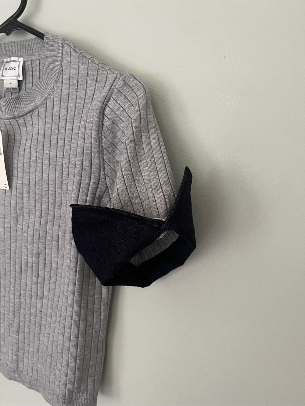 Maeve Gray Ribbed Short Sleeve Top with Black Cuff Detail - Picture 9 of 10
